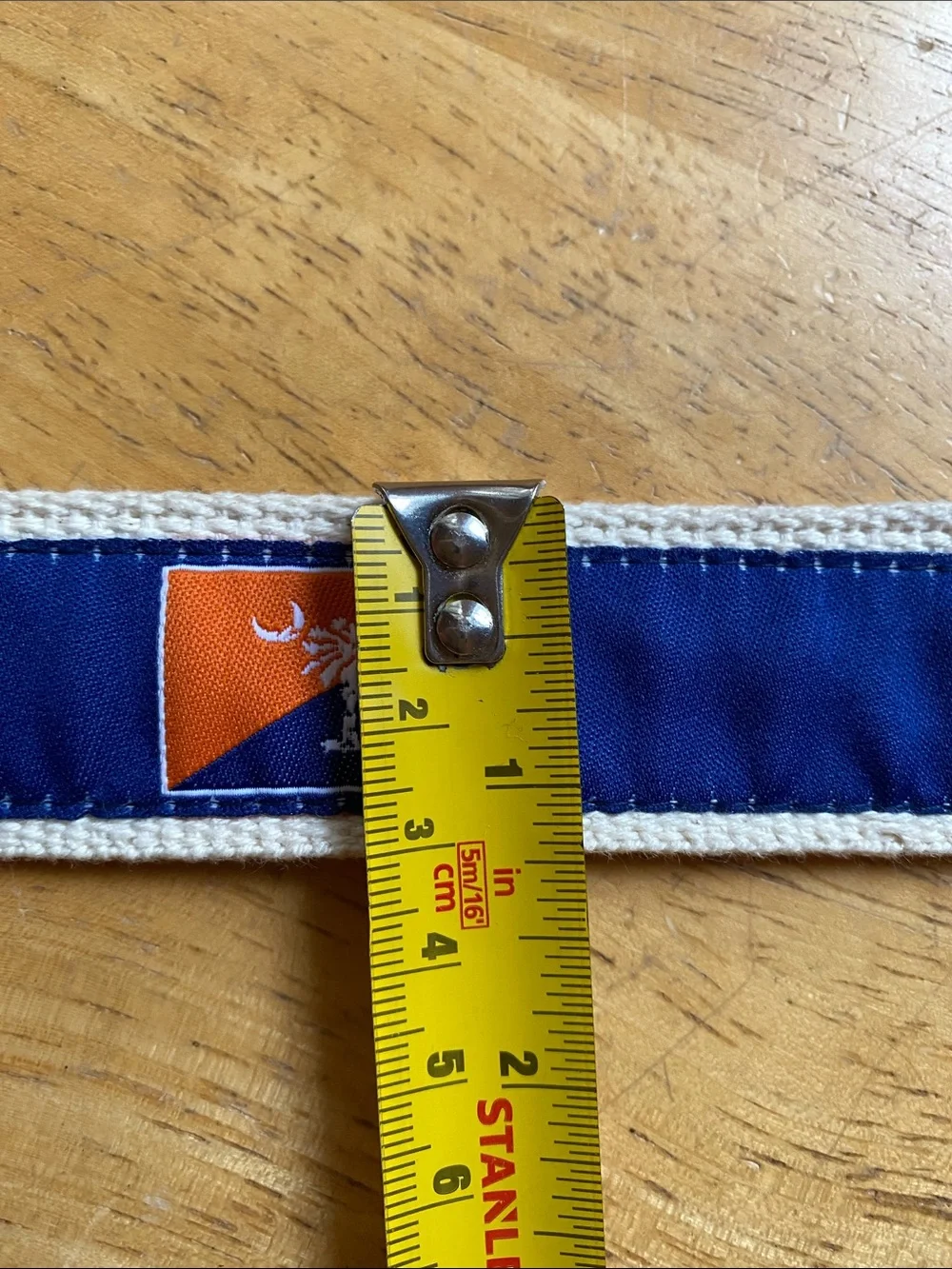 This South Carolina state flag canvas web belt features a distinctive double